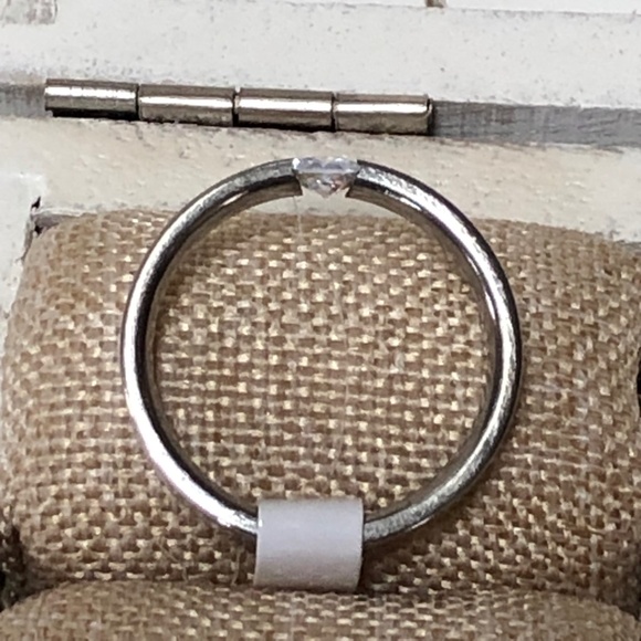 Stainless Steel Channel Set Princess Cut CZ Silver Ring Accent Grooves Size 8.25 - Picture 4 of 4